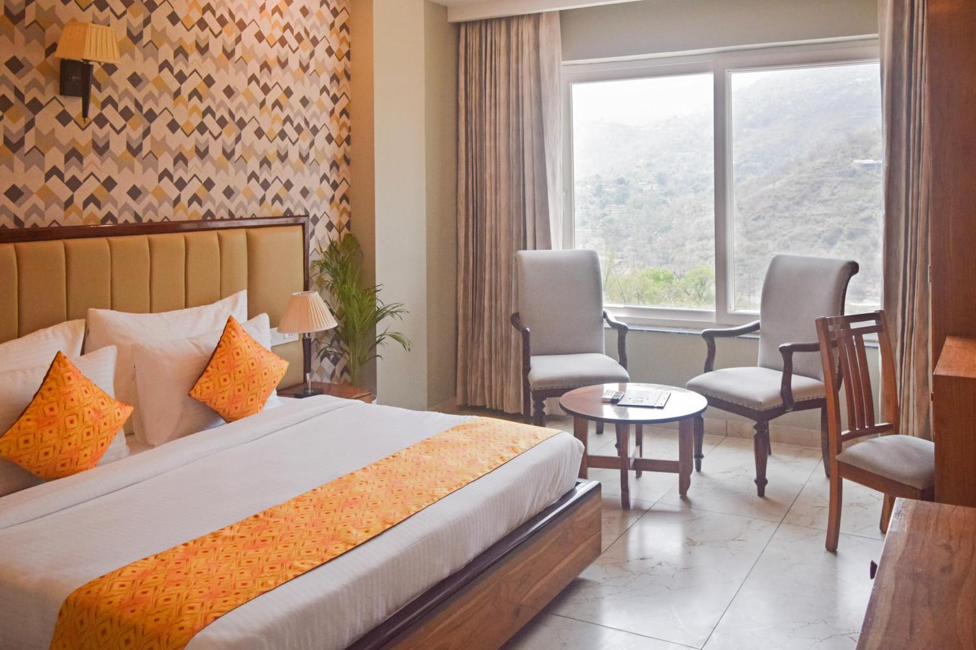 Sterling Kastoori Rudraprayag Hotel Bagian luar foto