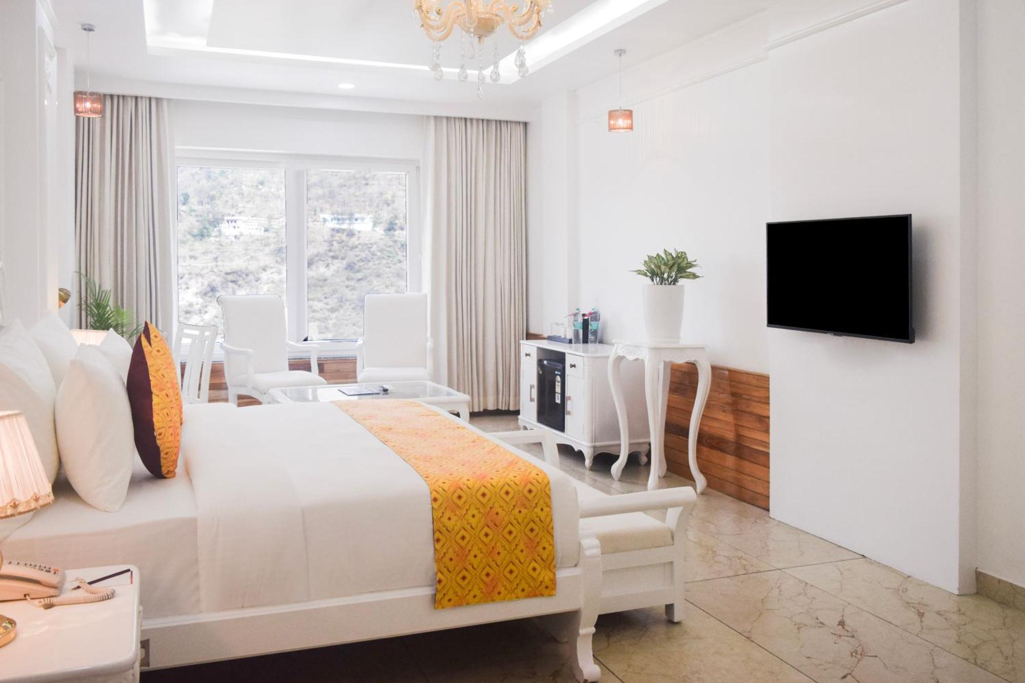 Sterling Kastoori Rudraprayag Hotel Bagian luar foto